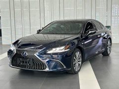 Lexus ES 300h Exclusive Edition - фото 1