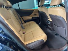 Lexus ES 300h Exclusive Edition - фото 10