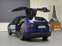 Tesla Model X dual-motor all-wheel drive version - фото 20