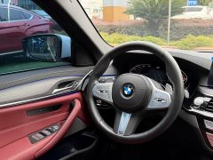 BMW 5 Series facelift 530Li leading M sports package - фото 13