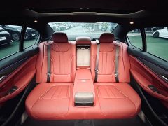 BMW 5 Series facelift 530Li leading M sports package - фото 15