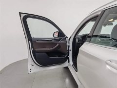 BMW X3 facelift xDrive25i M sports package - фото 8
