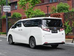 Toyota Wilfa 2021 Crown Dual Engine 2.5L HV Deluxe Edition - фото 4