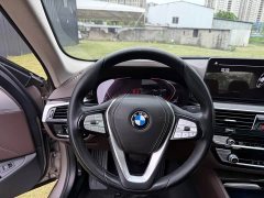 BMW 5 Series facelift 525Li luxury package - фото 9