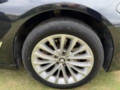 BMW 5 Series facelift 525Li luxury package - фото 16