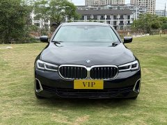 BMW 5 Series facelift 525Li luxury package - фото 1
