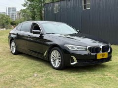 BMW 5 Series facelift 525Li luxury package - фото 2