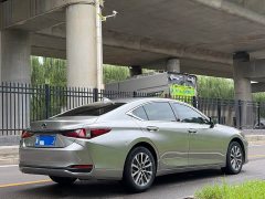 Lexus ES 200 Excellence Edition - фото 4
