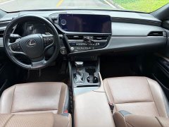 Lexus ES 200 Excellence Edition - фото 9