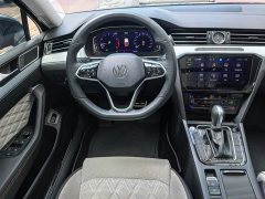 Volkswagen Magotan 2023 2 Million Edition 330TSI DSG Luxury - фото 8
