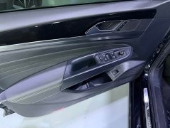 Volkswagen Passat 330TSI Elite Edition - фото 4