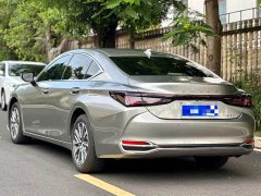 Lexus ES 200 Premium Edition - фото 10