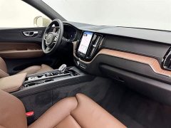 Volvo XC60 B5 four-wheel drive Zhiyuan luxury version - фото 15