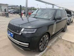 Land Rover Range Rover 2023 3.0 L6 400PS Extended Edition - фото 1
