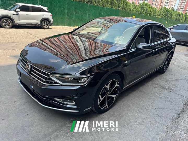 Volkswagen Magotan 2023 2 Million Edition 330TSI DSG Luxury