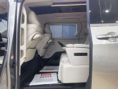 Lexus LM 2023 500h six-seater premium version - фото 14