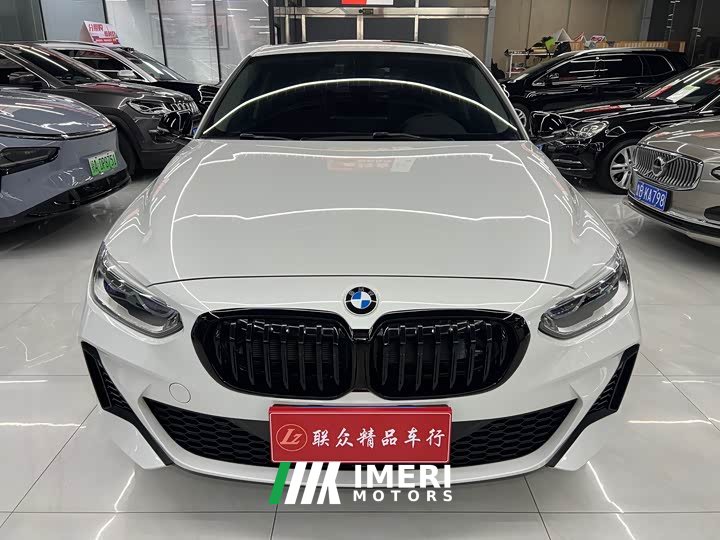 BMW 1 Series facelift 125i M Sports Night Edition - автомобиль из Китая