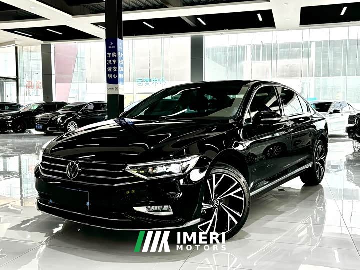 Volkswagen Magotan 2021 330TSI DSG 30th Anniversary Edition - автомобиль из Китая