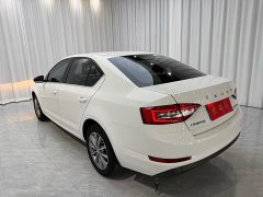Lynk & Co Octavia 1.5L Automatic Comfort Edition - фото 6