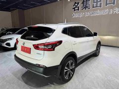 Nissan Qashqai 2.0L CVT XV Prem Deluxe Edition - фото 4