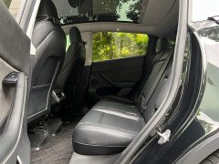 Tesla Model Y standard range rear-wheel drive version - фото 11