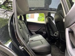 Tesla Model Y standard range rear-wheel drive version - фото 17