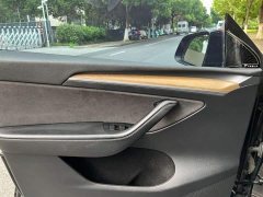 Tesla Model Y standard range rear-wheel drive version - фото 8
