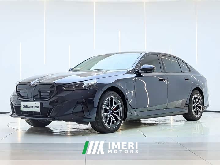 BMW i5 2024 eDrive 35L M Sports Package - автомобиль из Китая