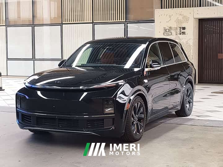 Li Auto Ideal L8 Pro - автомобиль из Китая
