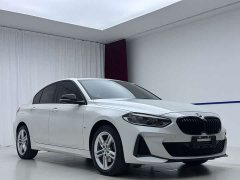 BMW 1 Series 2021 120i M Sports Night Edition - фото 3