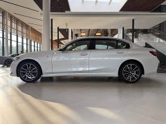 BMW 3 Series 320Li M Sports Package - фото 8