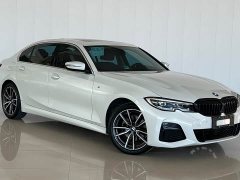 BMW 3 Series 320Li M Sports Package - фото 3