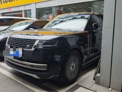 Land Rover Range Rover Year Facelift 3.0 L6 400PS HSE Long Wheelbase - фото 1