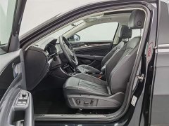 Volkswagen Passat Plug-in Hybrid 2022 430PHEV Hybrid Luxury Edition - фото 10