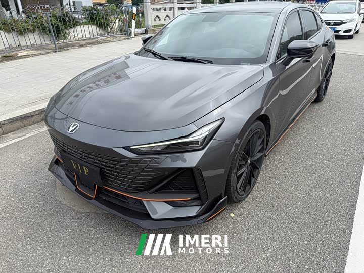 Changan UNI-V 1.5T Excellent Type - автомобиль из Китая