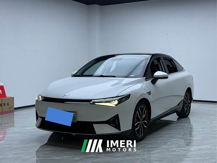 Xpeng P5 460E - автомобиль из Китая