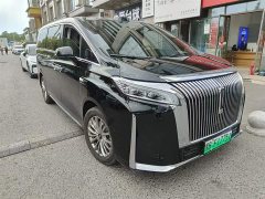 Lynk & Co Weipai Alpine 4WD Alpine 8 - фото 3