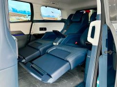 Lynk & Co Century 2.0T four-seater private version - фото 11