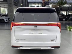 BMW Century 2.0T Six-Seater Yunshi Edition - фото 3