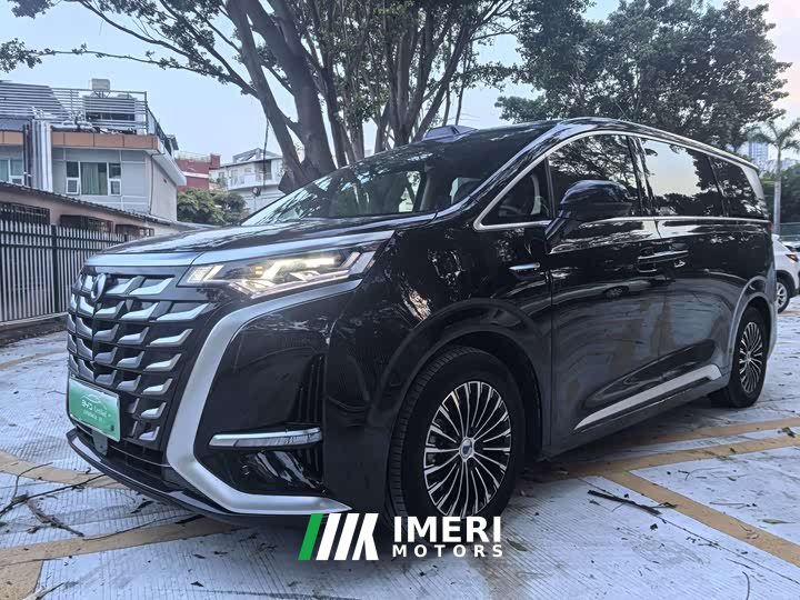 Denza D9 DM-i smart driving version 1020 four-wheel drive exclusive - автомобиль из Китая
