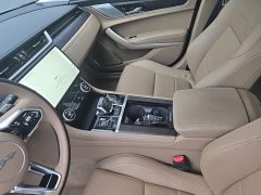 Jaguar XFL 2024 2.0T P250 two-wheel drive exclusive luxury version - фото 15