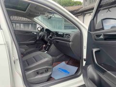 Volkswagen VW T-ROC 280TSI DSG FWD Comfort Plus - фото 10
