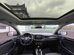 Volkswagen VW T-ROC 280TSI DSG FWD Comfort Plus - фото 17