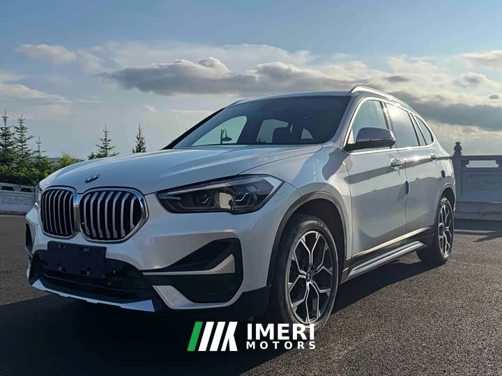 BMW X1 2022 sDrive20Li Exclusive - автомобиль из Китая