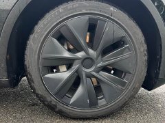 Tesla Model Y rear-wheel drive version - фото 12
