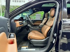 BMW Aviator 3.0T V6 four-wheel drive executive cruise version, six seats - фото 7
