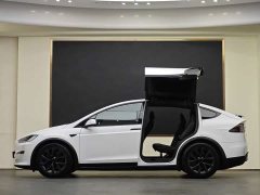 Tesla Model X 2023 dual-motor all-wheel drive version - фото 13