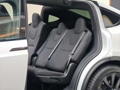 Tesla Model X 2023 dual-motor all-wheel drive version - фото 8