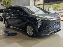 Lynk & Co Century 2.0T four-seater private version - фото 3