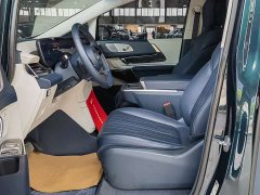 Lynk & Co Century 2.0T four-seater private version - фото 5